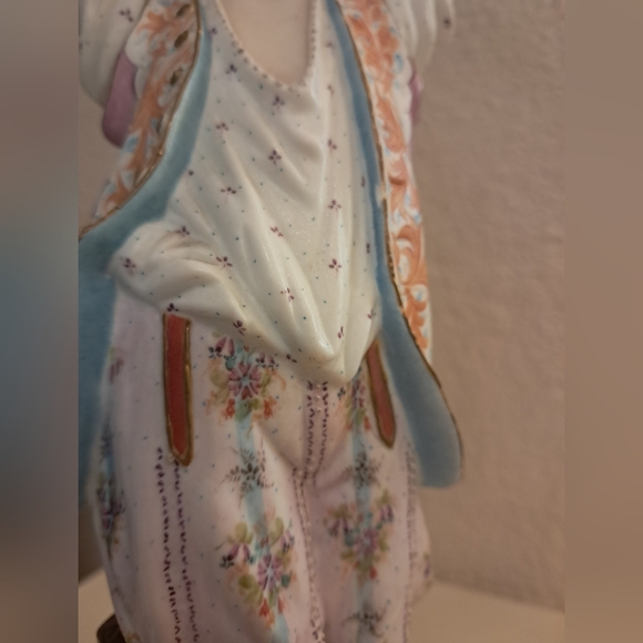 Rare Gille Jeune 19TH Century French Bisque Porcelain Ornamental male figure - Picture 6 of 16